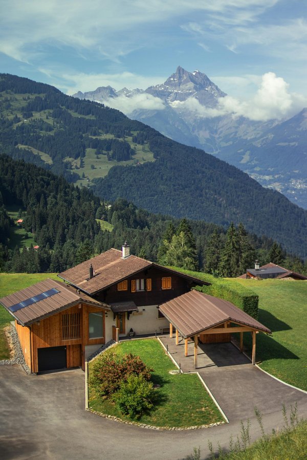 Carport avec toiture polycarbonate : le confort à ancenis